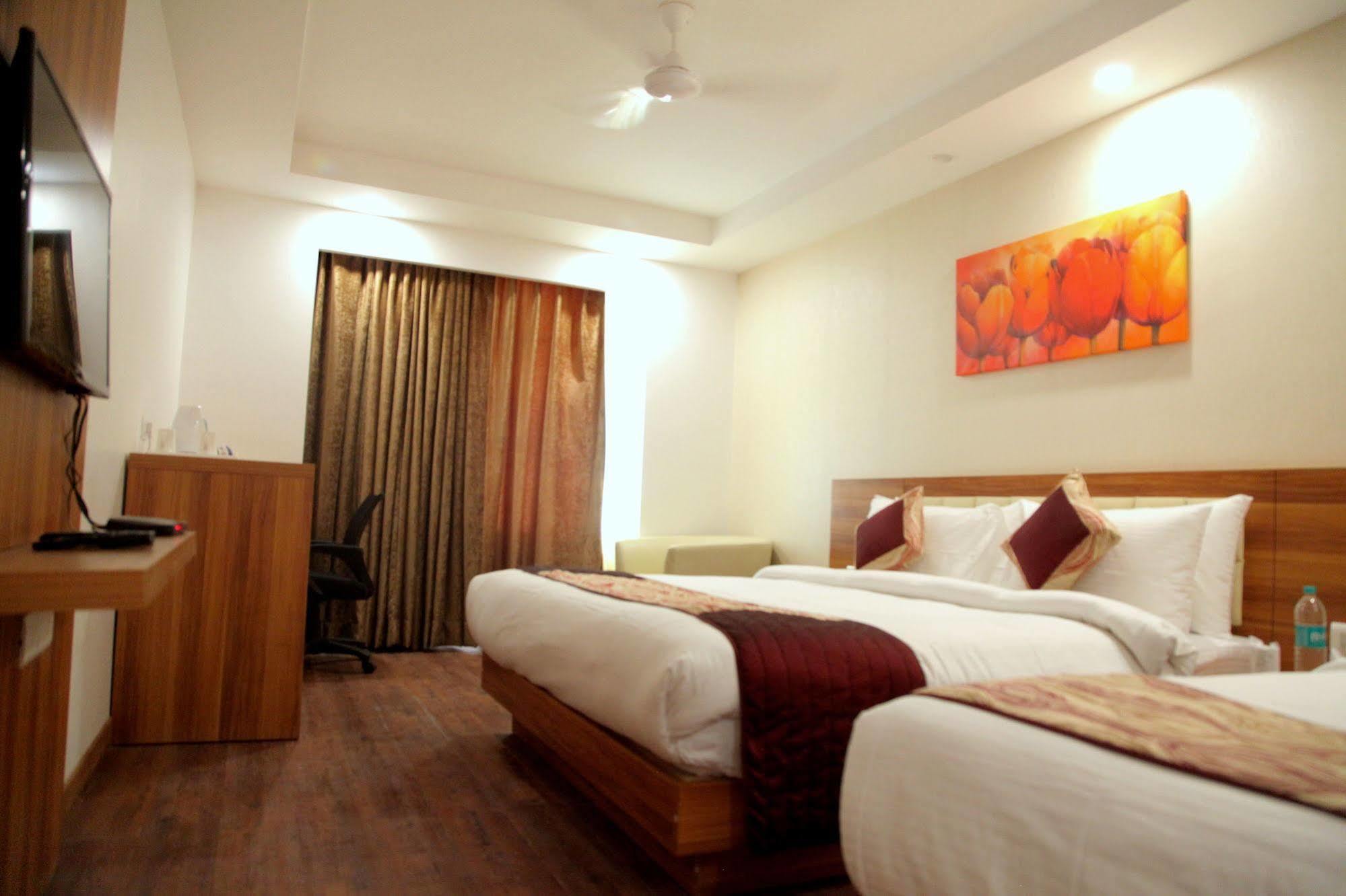 Le Roi Jammu - Near Jammu Railway Station Hotel Bagian luar foto